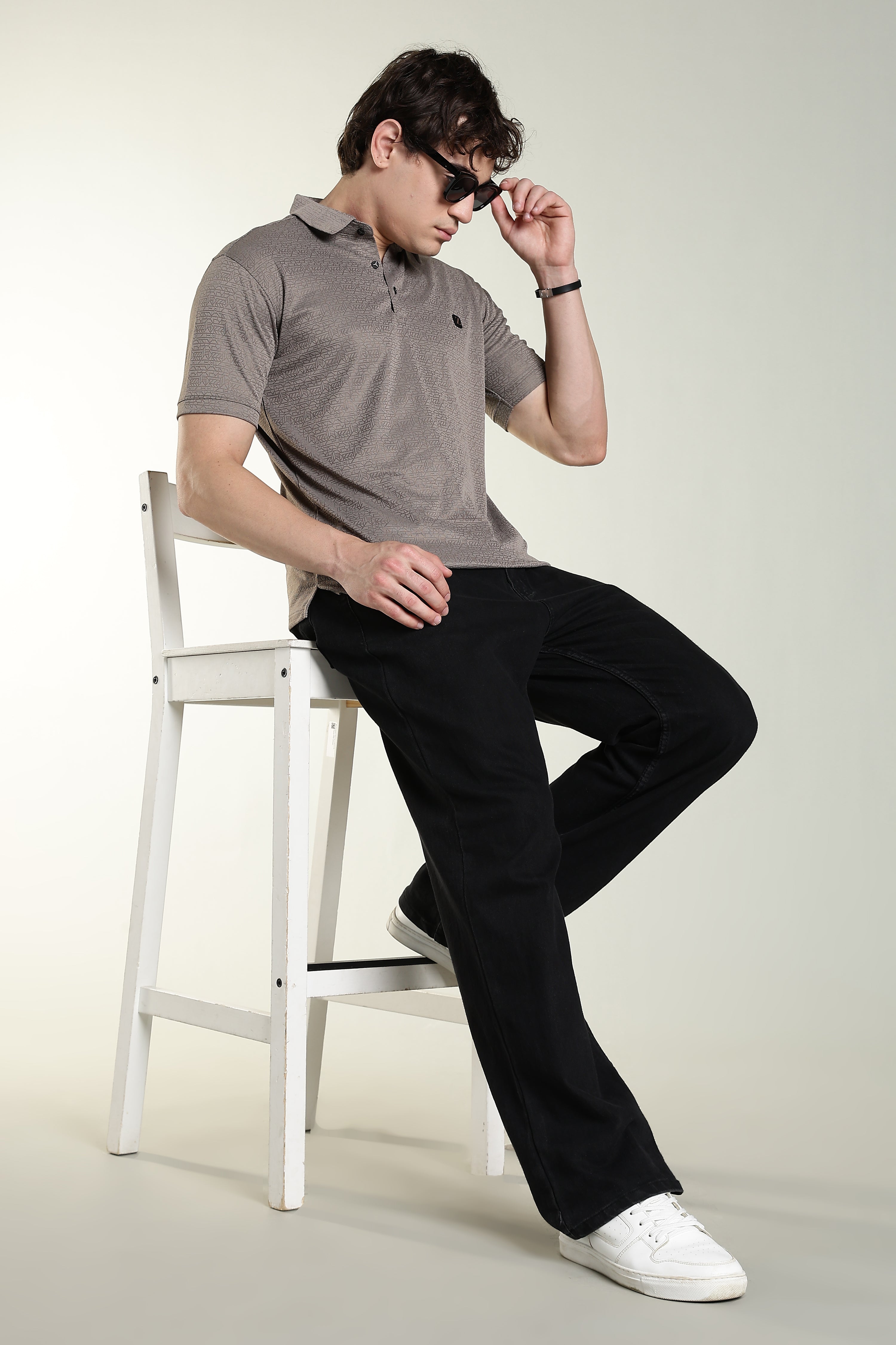 Premium Geometric Print Polo T-Shirt – Taupe Grey